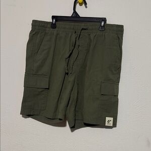 No Boundaries Men's Green Cargo Shorts
